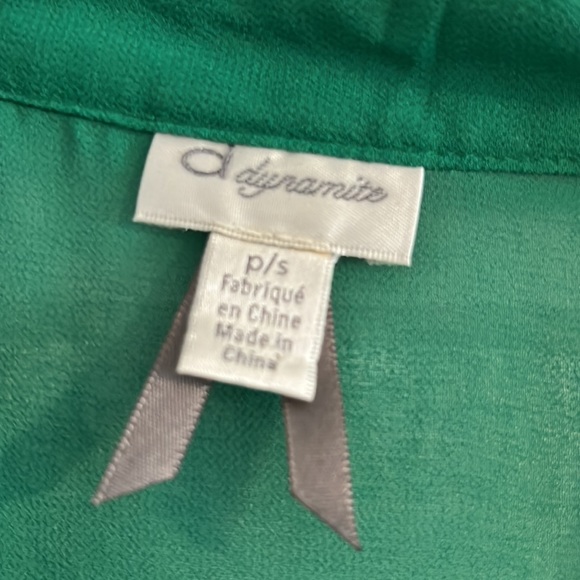 Dynamite size small green blouse - Picture 3 of 5